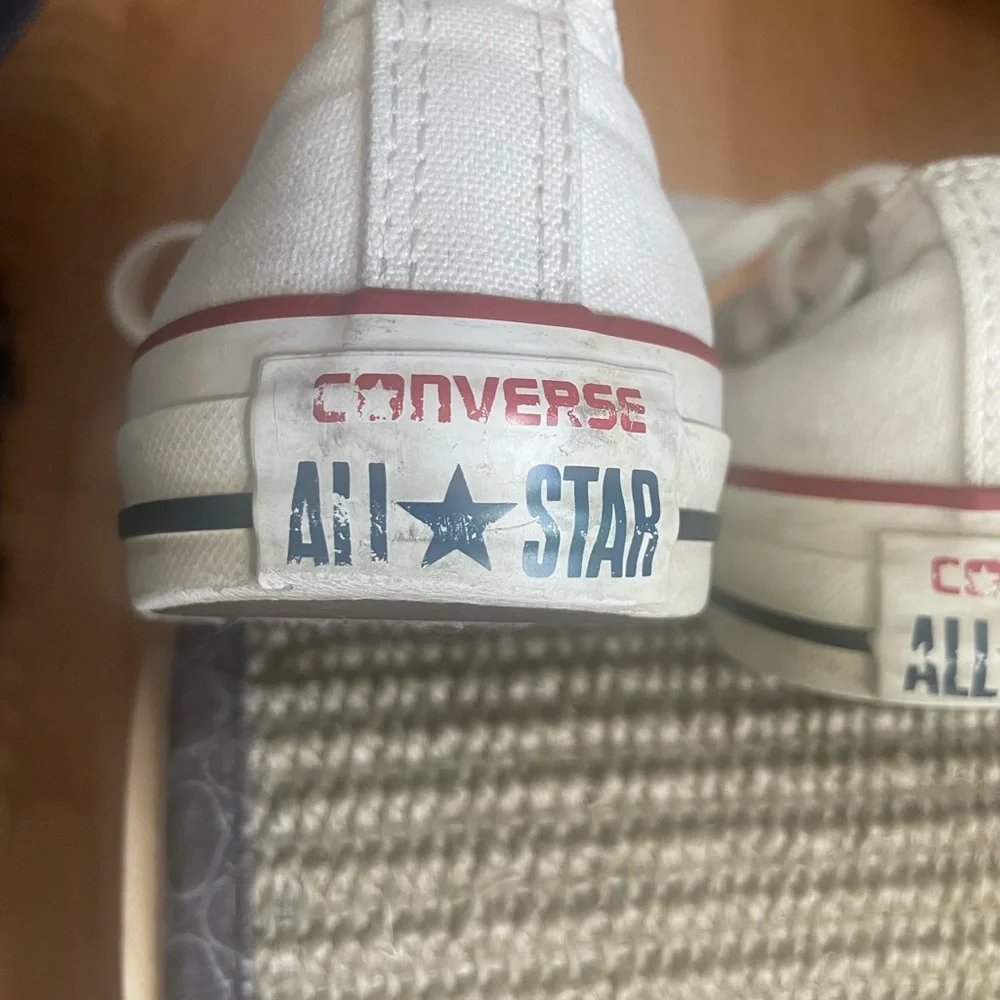 Converse Chuck Taylor All-Star Unisex White Low Top Sneakers Women’s 7 Men’s 5 - Picture 9 of 16